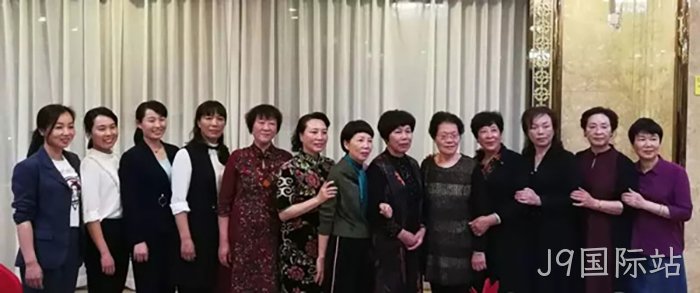 汪月霞率“六连”老战士来✯J9国际站✧参观指导